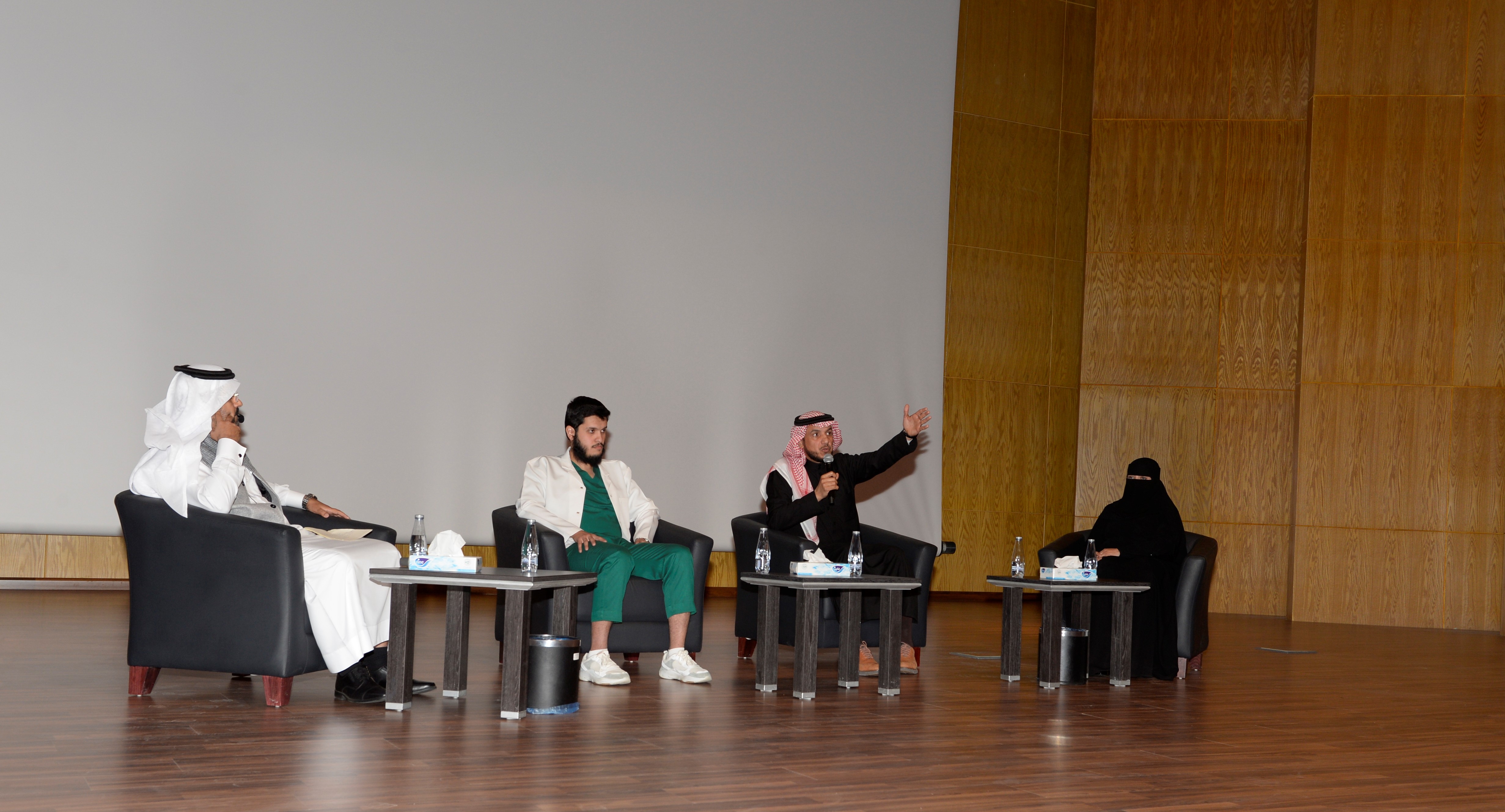 الجامعة تحتفل بيوم التطوع السعودي والعالمي 2022