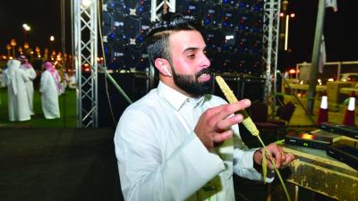مشرف قسم التصوير بآفاق محمد فائع مخرجا فنيا ومسرحيا في أمسيات «صدر الكرامة»