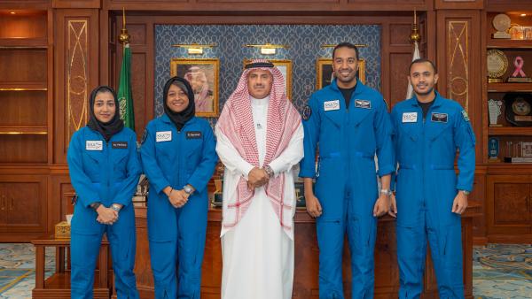 رواد الفضاء السعوديون يزورون الجامعة ويعقدون جلسة حوارية مع طلاب منطقة عسير