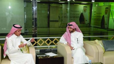 د. آل جلالة: فترة الدراسة الجامعية فرصة لبناء الذات واكتساب مهارات الحياة
