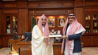 أمين عام هيئة كبار العلماء يلتقي منسوبي ومنسوبات الجامعة
