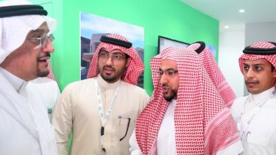 وزير التعليم يزور جناح الجامعة المشارك في المؤتمر والمعرض الدولي للتعليم 2022