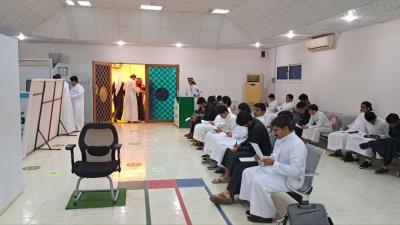 نادي النشاط الطلابي بتطبيقية محايل يقيم حملة للتبرع بالدم