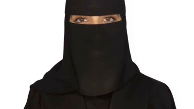 الطالبة يارا آل راقع: السعي في طريق العلم تجربة تجعل الإنسان يتواضع ويدرك ان الله وحده هو العالم بكل شيء