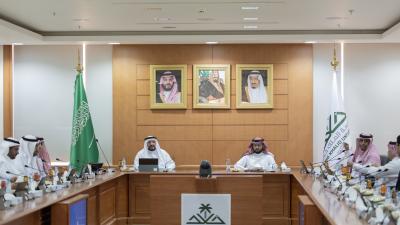  الهيئة العامة للتطوير الدفاعي والجامعة تبحثان أوجه التعاون