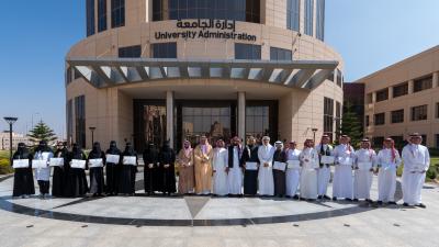 الجامعة تُكرّم طلبتها الحائزين على جوائز ومنجزات محلية دولية