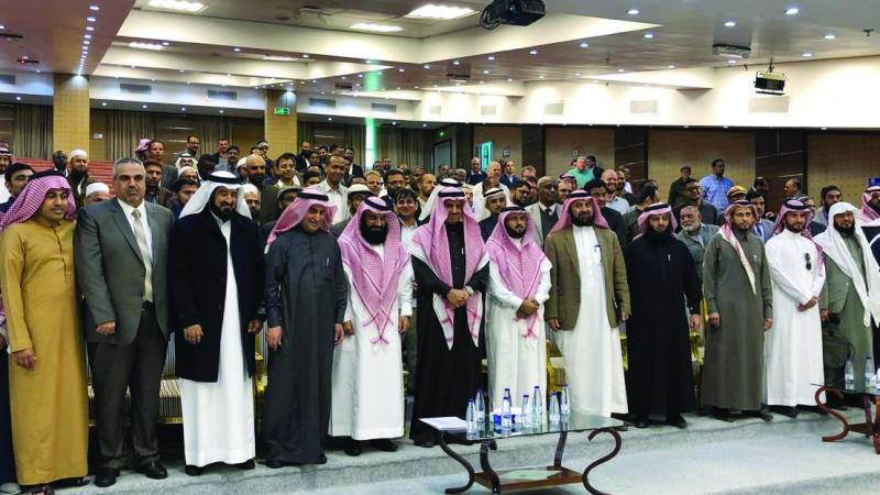 مدير الجامعة يرعى أولى فعاليات تعاون «اللغات والترجمة» مع «كامبردج» البريطانية