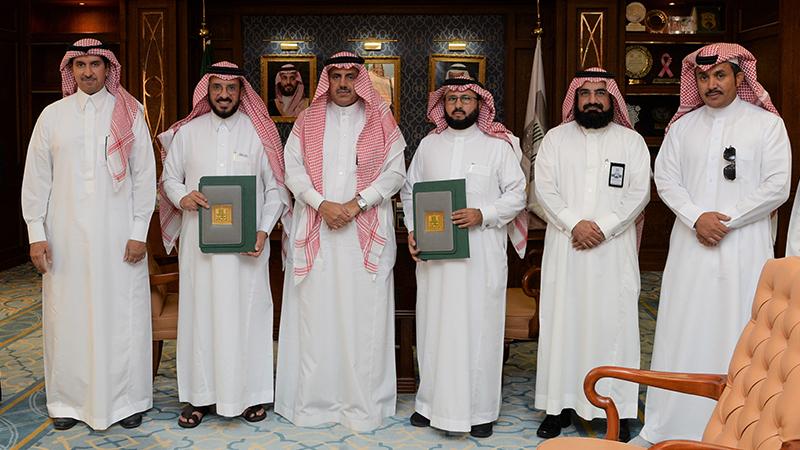 الجامعة توقع اتفاقية تعاون لتوفير منتجات تعليمية للطلاب والطالبات بنظام التقسيط