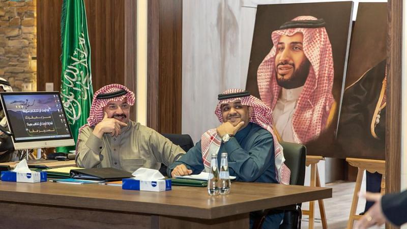 سموُّ أميرِ منطقة عسير يسلِّم 956 وحدةً سكنيةً للمستفيدين من الإسكان التنموي