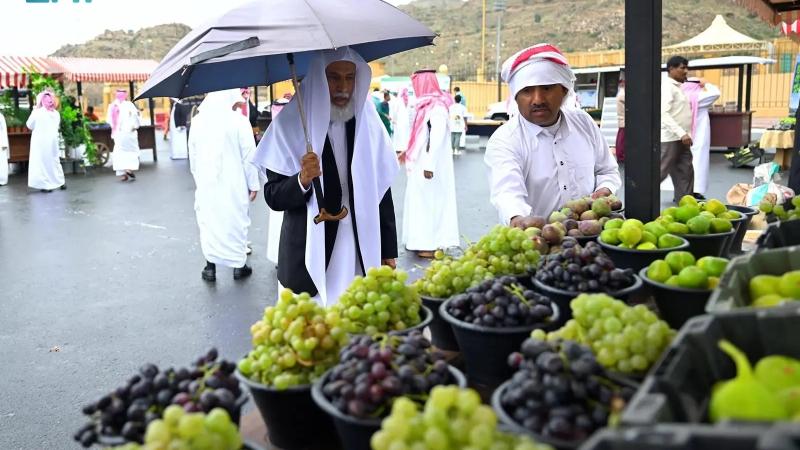 تدشين مهرجان "الفواكه الموسمية" بمحافظة أحد رفيدة