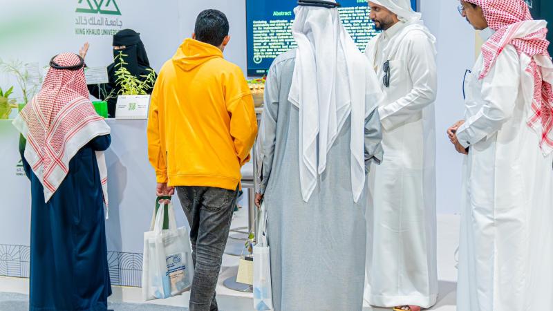 الجامعة تعزز إسهامها في تحقيق التنمية المستدامة ومكافحة التصحر عالميًّا في مؤتمر الأطراف السادس عشر (COP16)